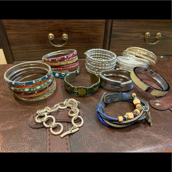 Bracelets - Picture 3 of 3